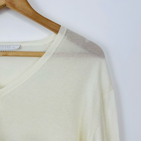 Prada Cream 100% Cotton Fine Knit V Neckline Classic Pullover Jumper UK L - Picture 2 of 12